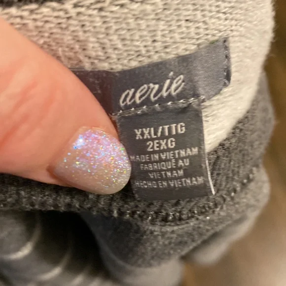 Aerie Gray Sweatshirt XXL Silver Stripes Stripe EUC - Picture 4 of 7